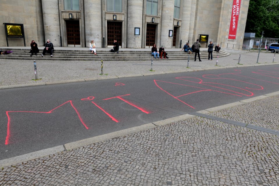 Antifascists on Rosa-Luxemburg-Platz Berlin 2020-05-16 01