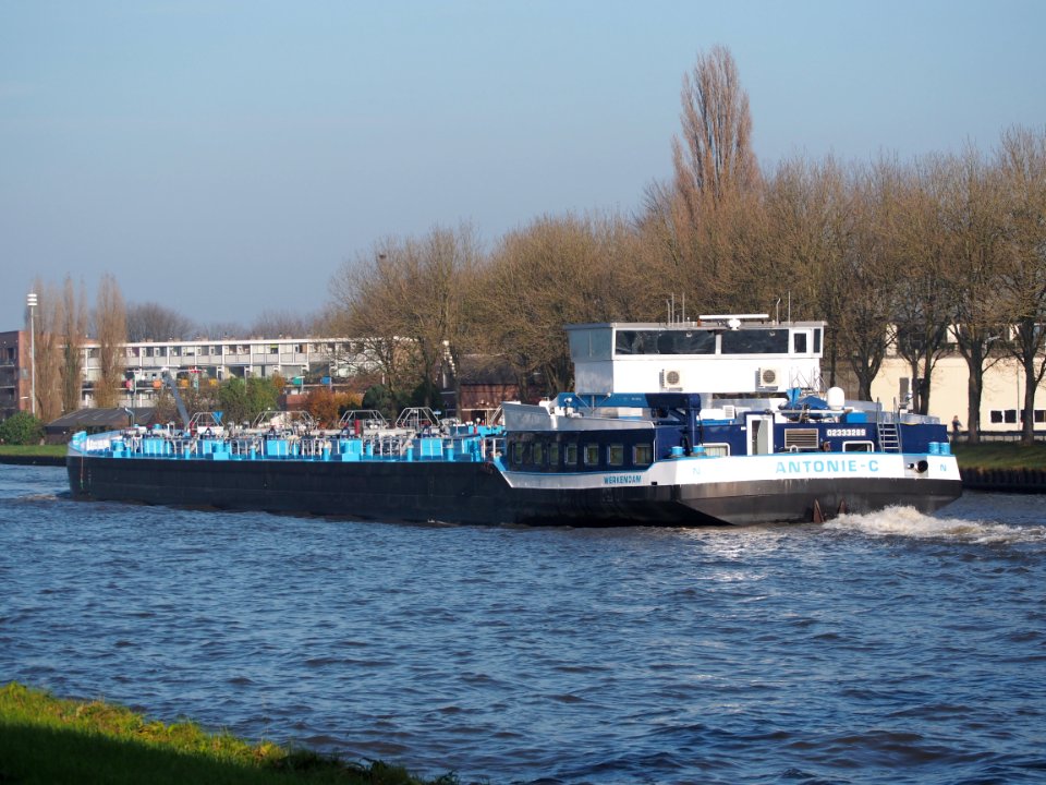 Antonie-C, ENI 02333289 op het Amsterdam-Rijn kanaal, foto 2