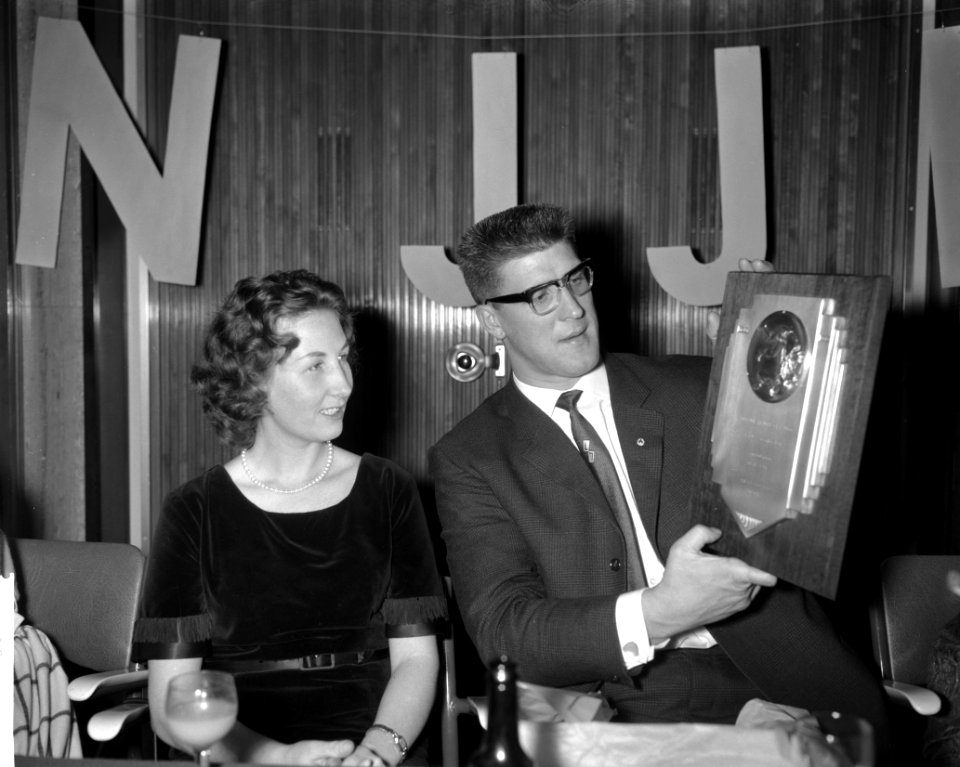 Anton Geesink met zijn vrouw, Bestanddeelnr 913-2864