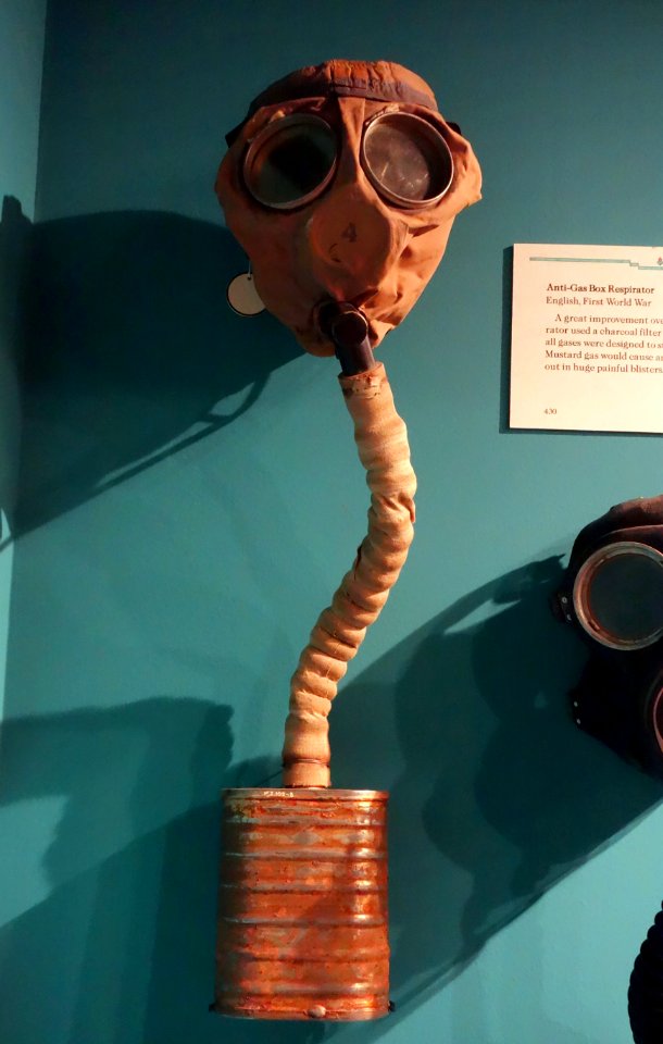 Anti-Gas Respirator, Englan, World War II - Glenbow Museum - DSC00813