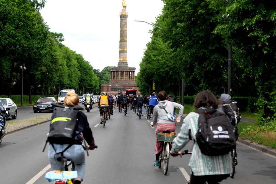 Antifascist RCC bicycle demonstration Berlin 2020-05-30 28