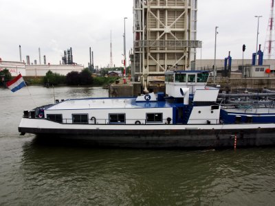 Antonie - ENI 02318724, Van Cauwelaersluis, Port of Antwerp pic5
