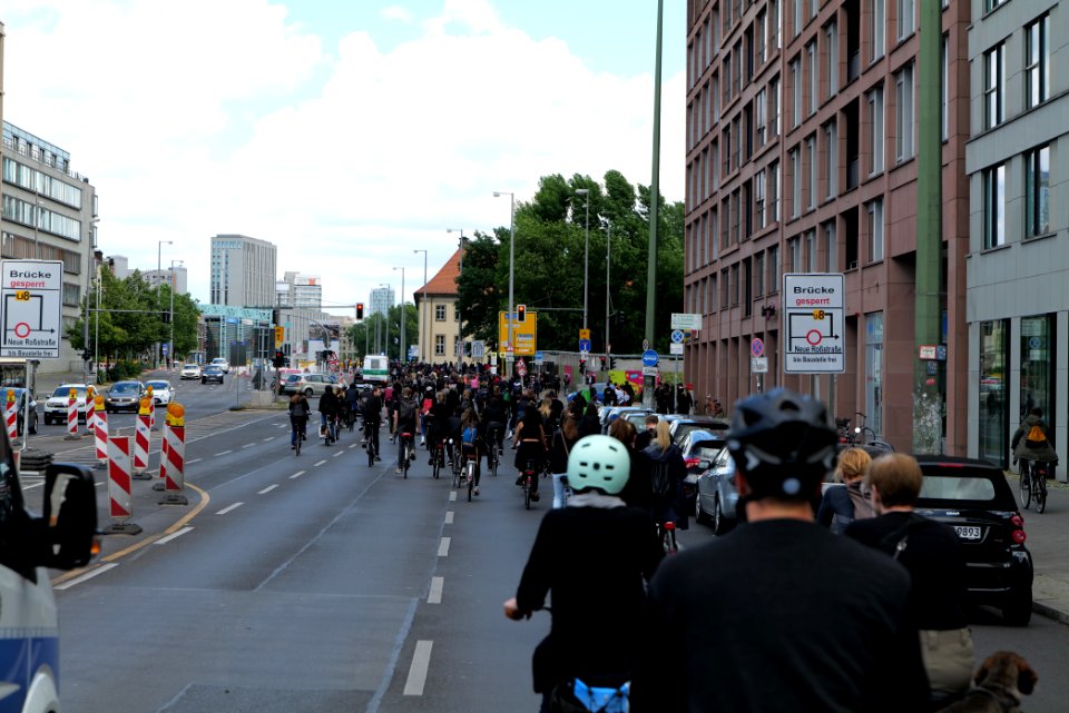 Antifascist bicycle demonstration Berlin 2020-06-06 47