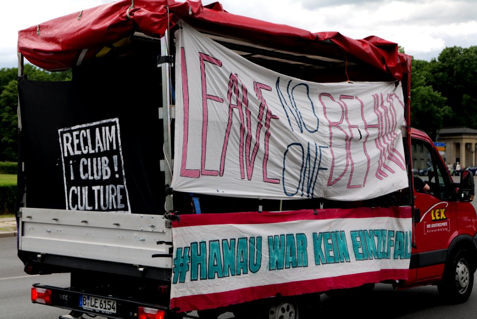 Antifascist RCC bicycle demonstration Berlin 2020-05-30 32