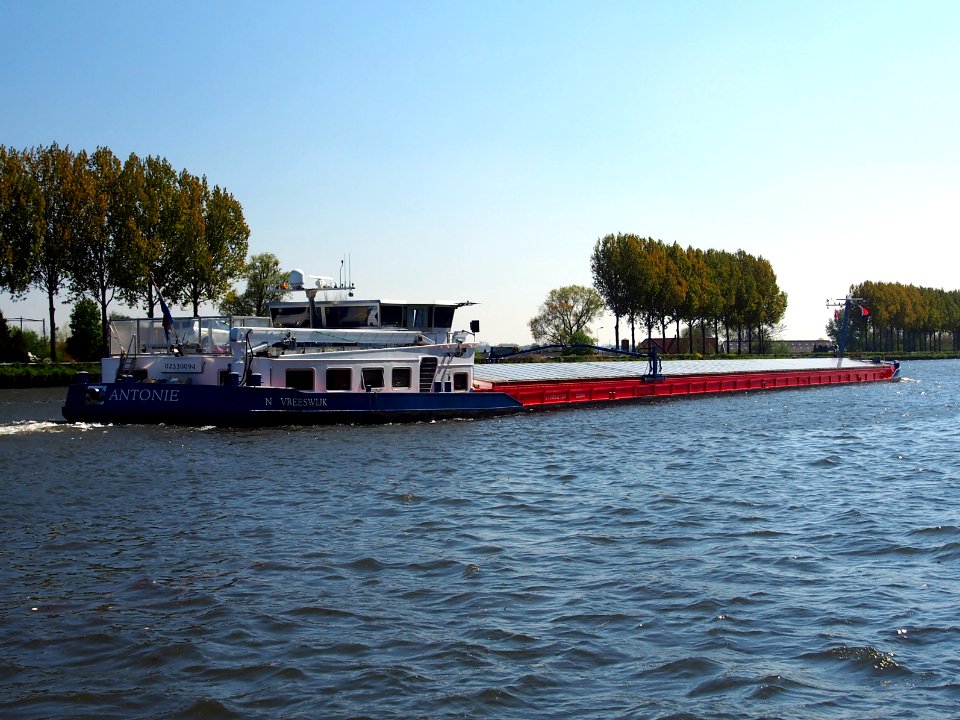 Antonie , ENI 02330094 at the Amsterdam-Rhine canal, pic7