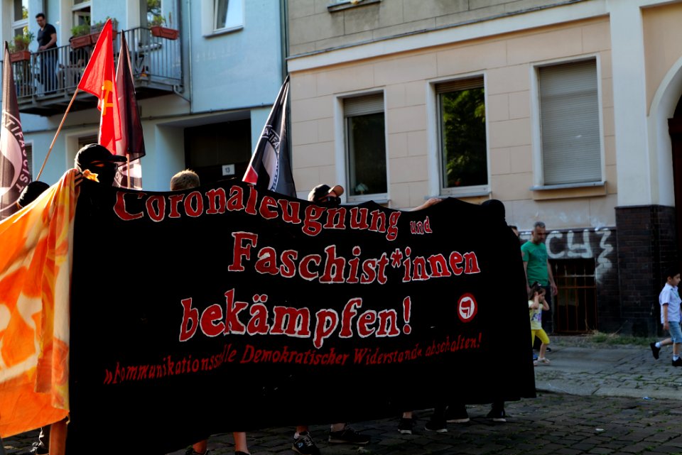Antifascist demonstration against KDW in Berlin-Wedding 2020-07-31 40
