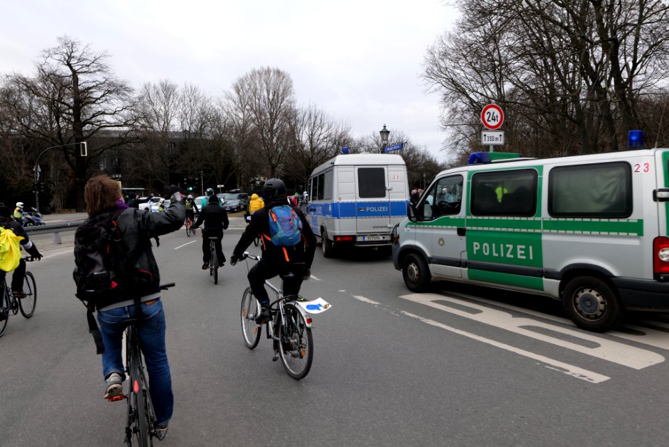 Antifascist bicycle demonstration Berlin 2021-03-20 18