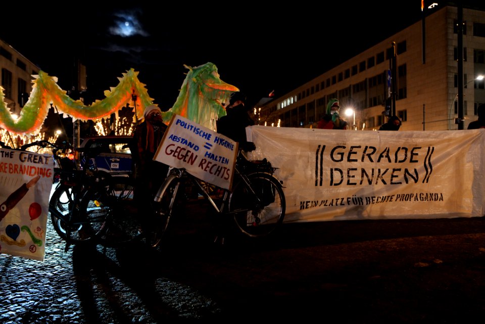 Antifascist bicycle demonstration Berlin 2020-12-30 at Pariser Platz 27
