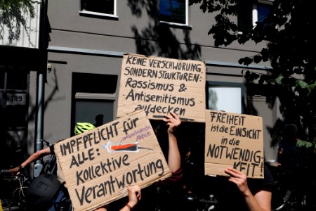 Antifascist bicycle demonstration Berlin 2020-08-01 14