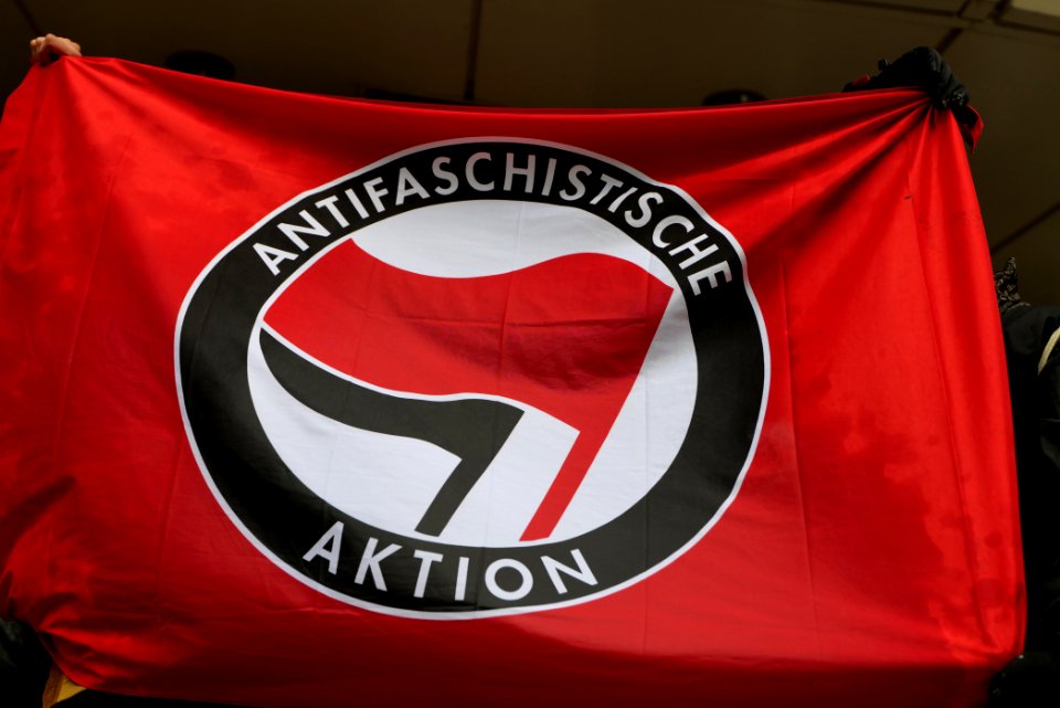 Antifascist protest Berlin Oranienburger Tor 2021-03-13 04
