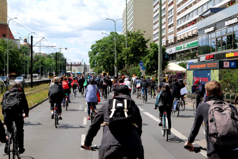 Antifascist bicycle demonstration Berlin 2020-06-06 01