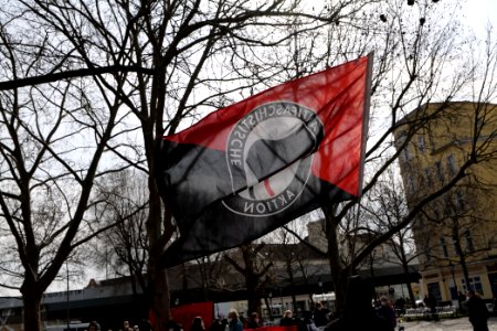 Antifascist protest Berlin Nettelbeckplatz 2021-03-28 08