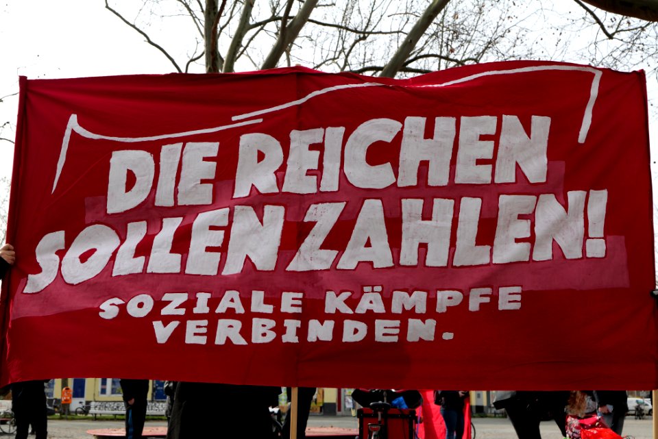 Antifascist protest Berlin Nettelbeckplatz 2021-03-28 04