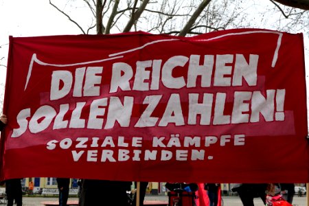 Antifascist protest Berlin Nettelbeckplatz 2021-03-28 04