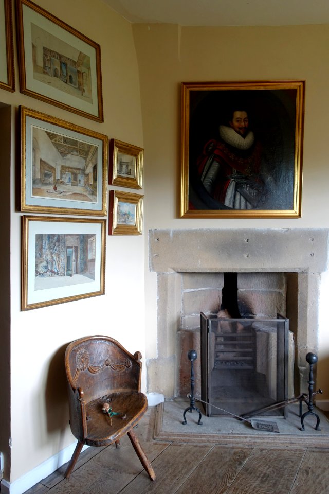 Anteroom, Haddon Hall - Bakewell, Derbyshire, England - DSC02703