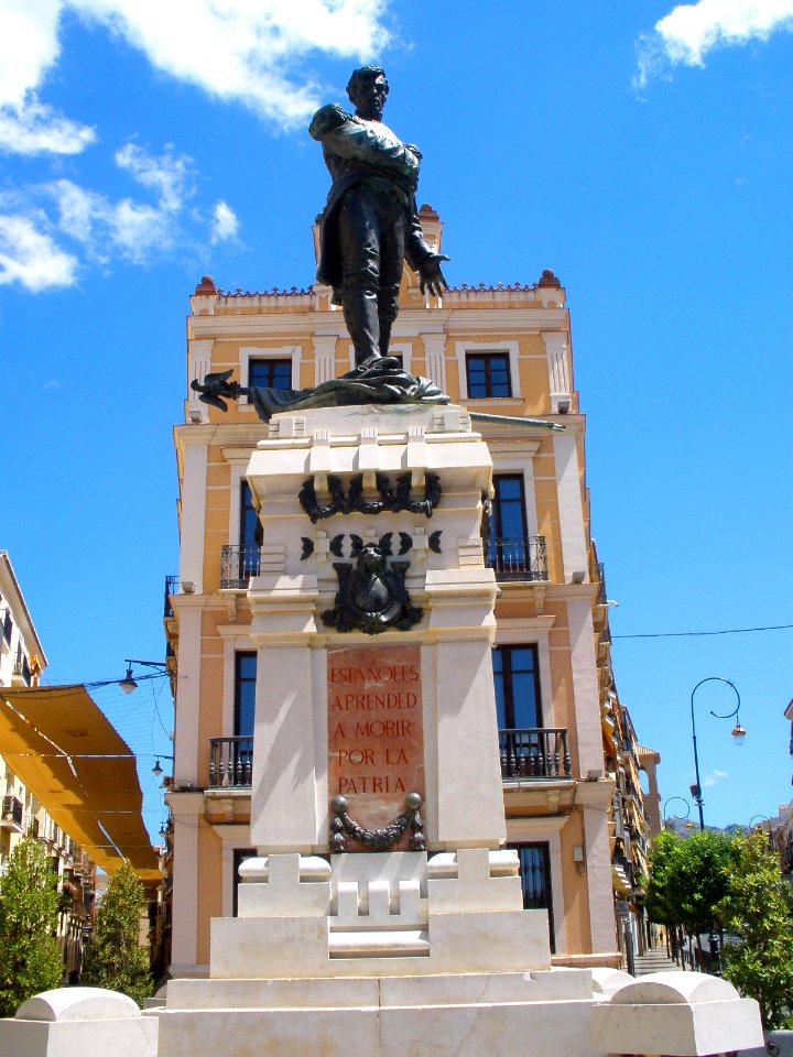 Antequera - Monumento al Capitán Vicente Moreno Baptista 2