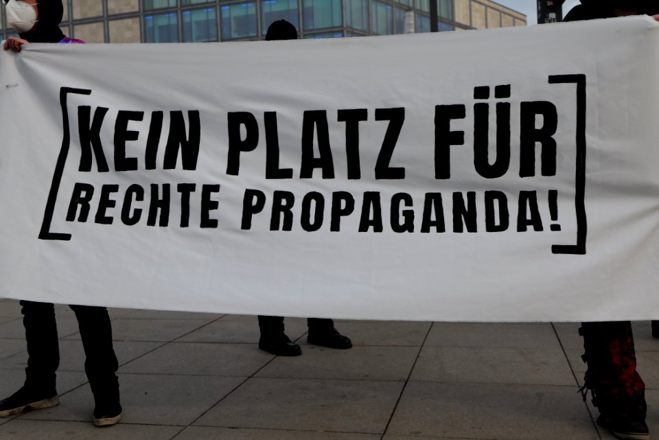 Antifascist protest Berlin Alexanderplatz 2021-03-28 02