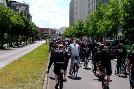 Antifascist bicycle demonstration Berlin 2020-06-06 39