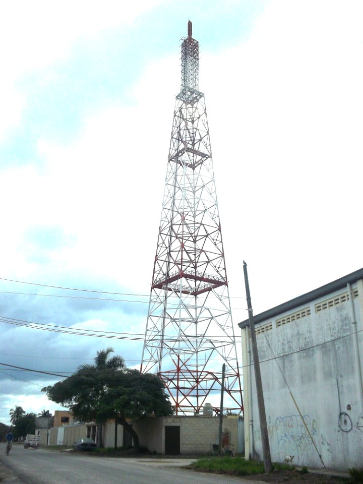 Antena de Operador de Medios Audiovisuales en Mulchechén, Yucatán (01)