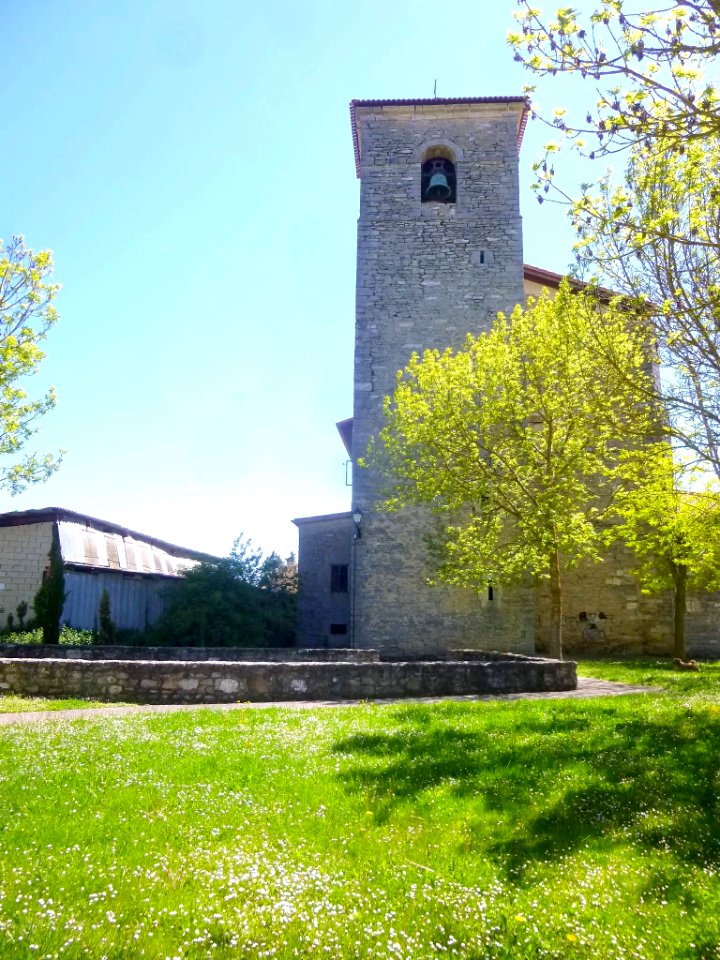 Antezana - Iglesia de San Miguel Arcángel 01