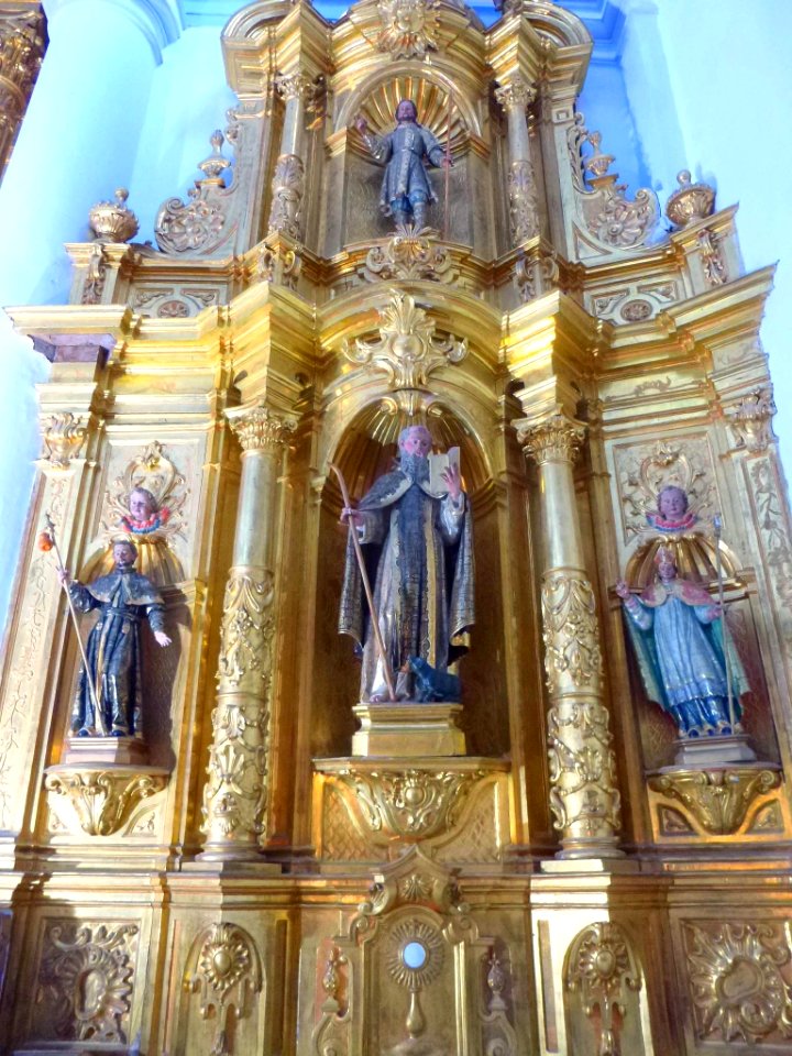 Antezana - Iglesia de San Miguel Arcángel, interior 07