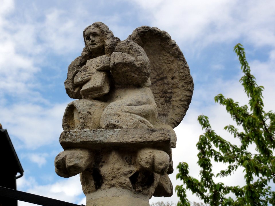 Andelain (Aisne) calvaire sculpté (06)