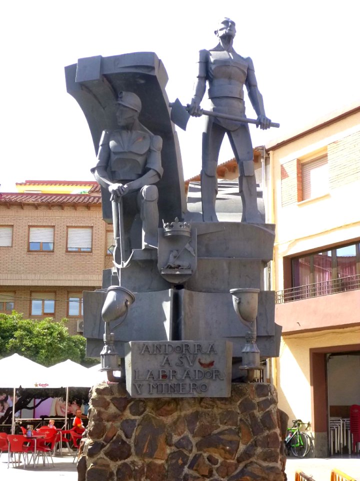 Andorra (Teruel) - Esculturas, memoriales y monumentos 04