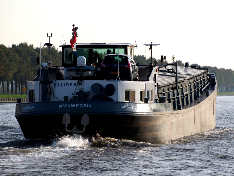 Ancora (ENI 02311956) at the Amsterdam-Rhine Canal, pic4