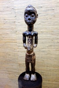 Ancestor figure - Bembe - Kongo-Kinshasa - Royal Museum for Central Africa - DSC07176