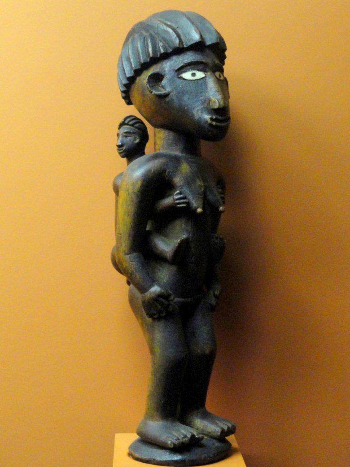 Ancester-fertility figurines, Kongo - African objects in the American Museum of Natural History - DSC05962