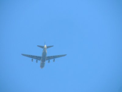AN-124-100 flying over Bariloche 01