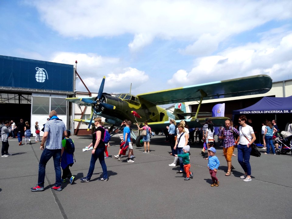An-2 - Bdg Air Fair 27 5-2016