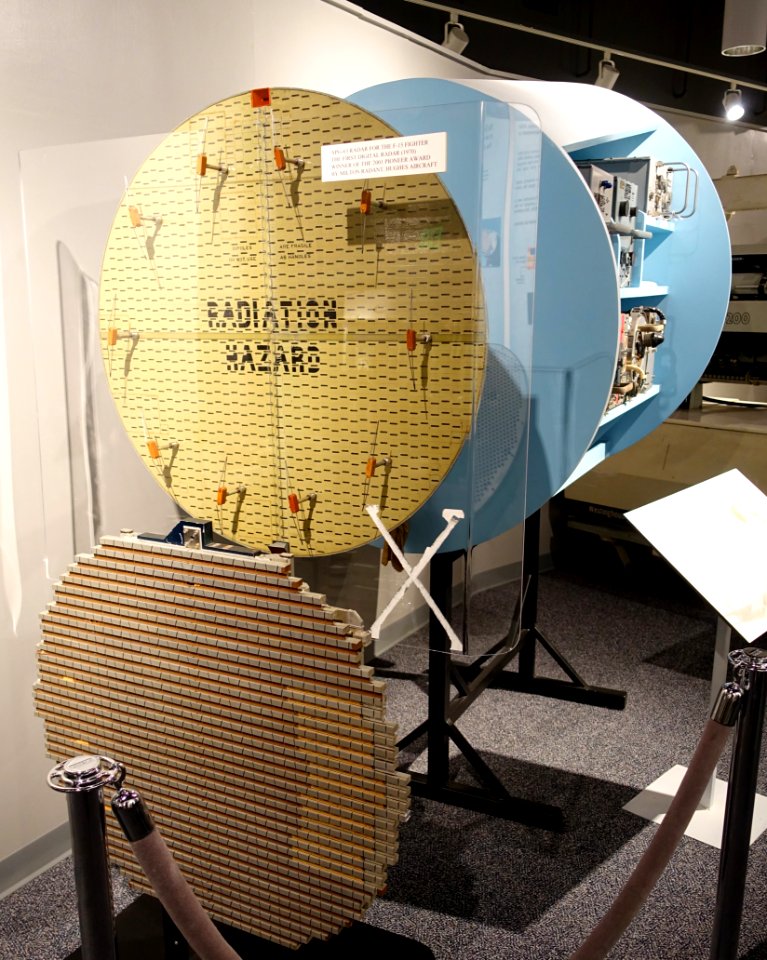AN-APG-63, view 1, X-band pulse-doppler radar, Hughes Aircraft, 1973 - National Electronics Museum - DSC00395