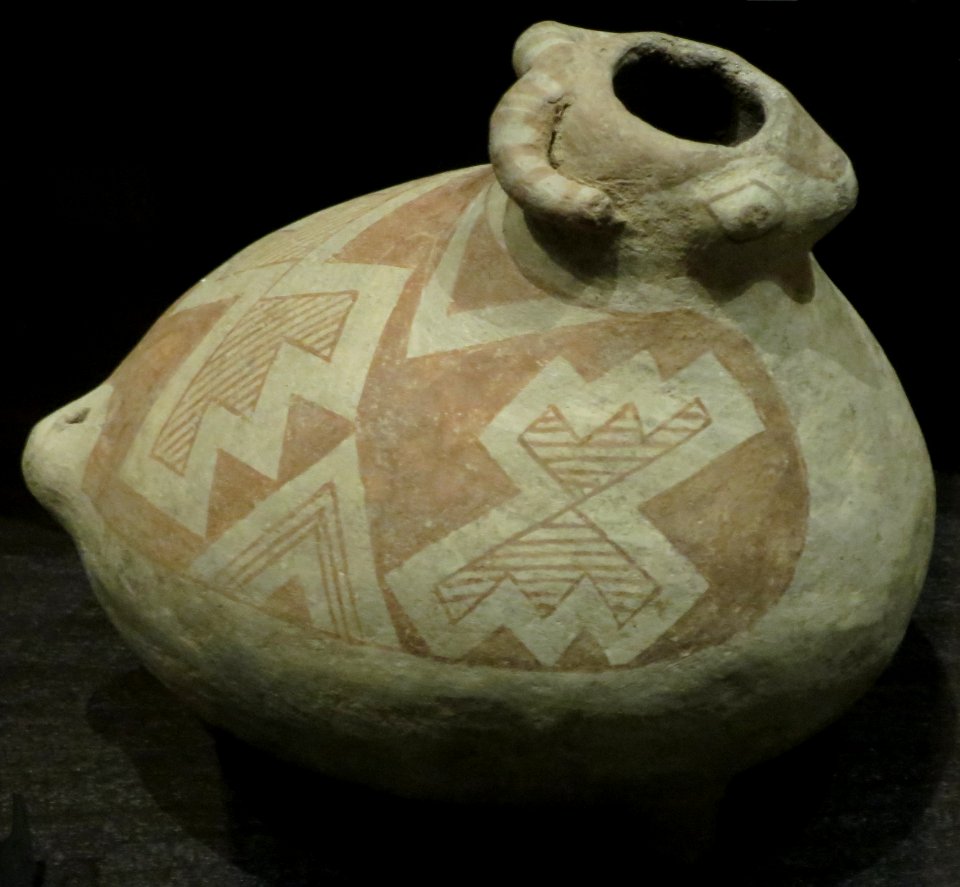 Ancestral Pueblo, Mimbres mountain sheep effigy jar, 1000-1150 CE, Heard Museum
