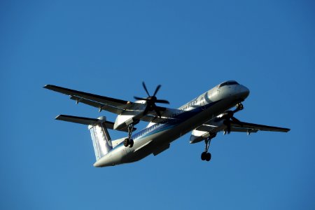 ANA Bombardier DHC-8-Q400 in Hakodate