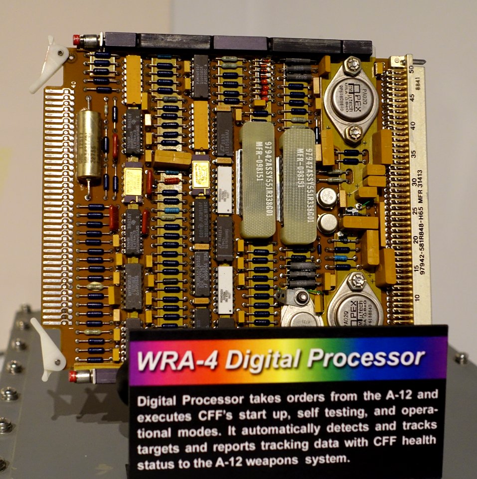 AN-AAR-53 Combined Function FLIR-IRST (CFF), view 5 - National Electronics Museum - DSC00540