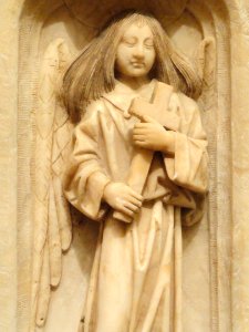 Angel, view 2, from the tomb of Don Garcia de Osorio, San Pedro at Ocana, near Toledo, Spain, artist unknown, c. 1499-1505, alabaster - San Diego Museum of Art - DSC06620