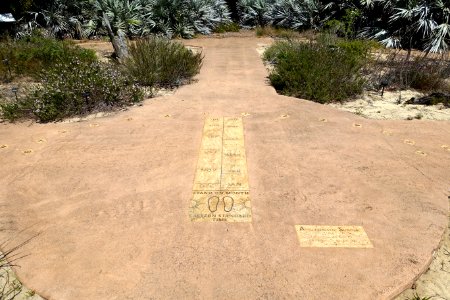 Analemmatic sundial - Endangered Plant Garden - Bok Tower Gardens - DSC02186