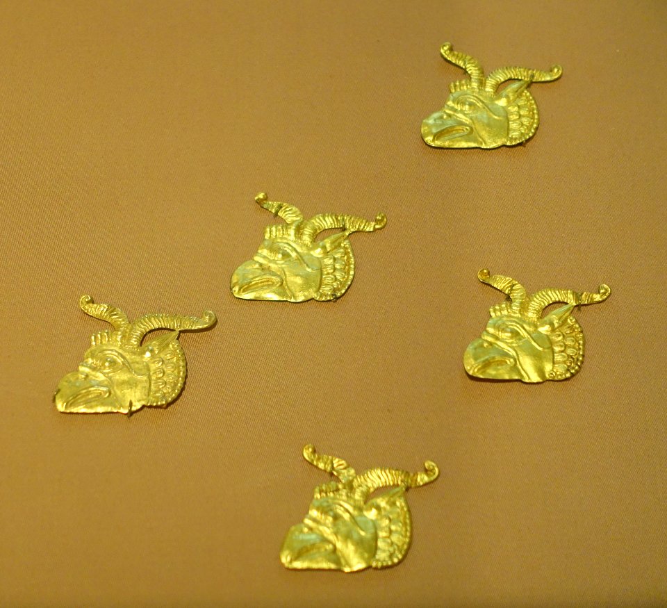 Animal heads - Achaemenid gold, said to have been found at Hamadan at Tepe Hagmatana, the site of ancient Ecbatana, 550-330 BC - Oriental Institute Museum, University of Chicago - DSC07988