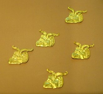 Animal heads - Achaemenid gold, said to have been found at Hamadan at Tepe Hagmatana, the site of ancient Ecbatana, 550-330 BC - Oriental Institute Museum, University of Chicago - DSC07988
