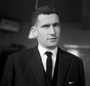 Anker Kader 712 Ereklasse , Tini Wijnen (kop), Bestanddeelnr 914-7469
