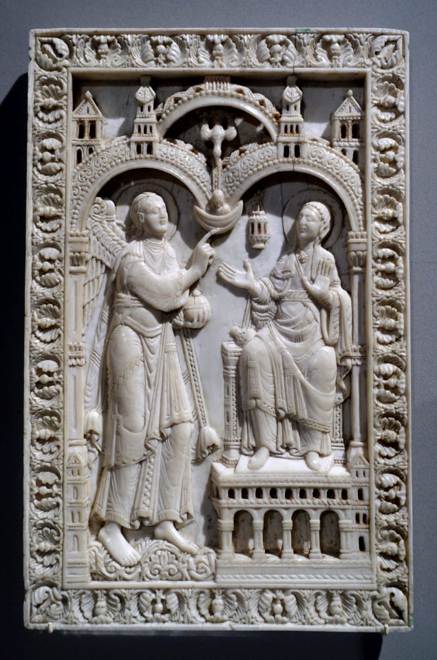 Annunciation, Northern France (probably), early 12th century, ivory - Bode-Museum - DSC03618