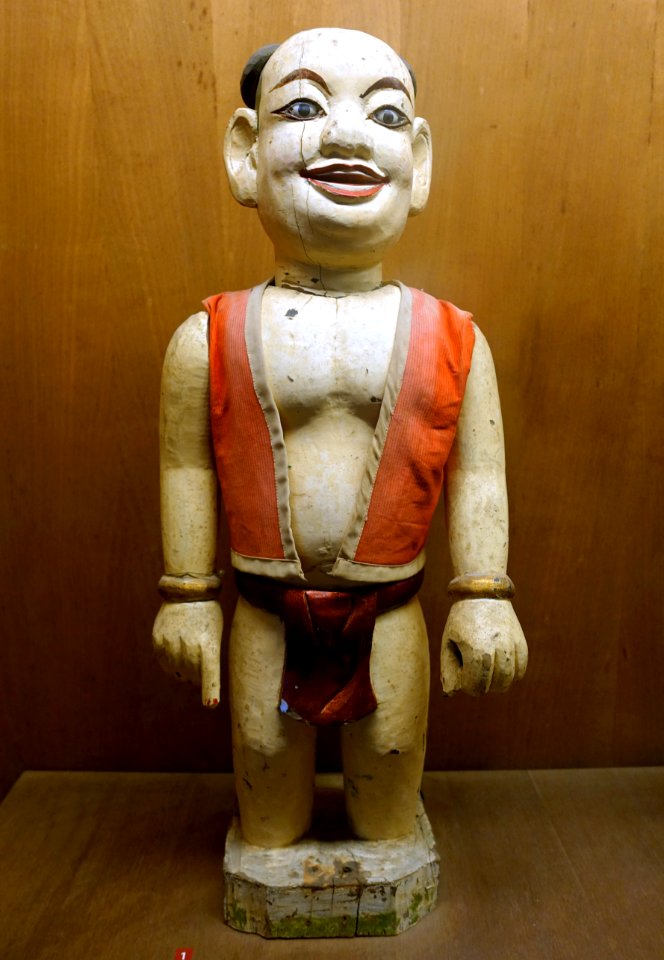 Announcer - Vietnam Museum of Ethnology - Hanoi, Vietnam - DSC02506