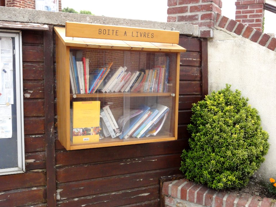Anglesqueville-l'Esneval (Seine-Mar.) boîte à livres