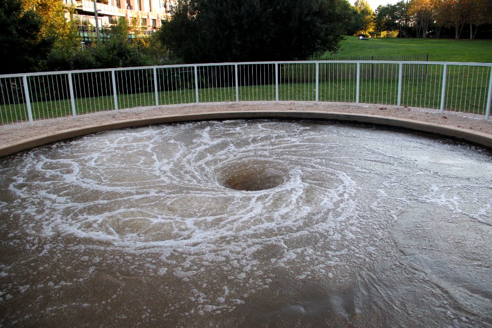 Anish Kapoor Descension, Brooklyn, Sept 2017