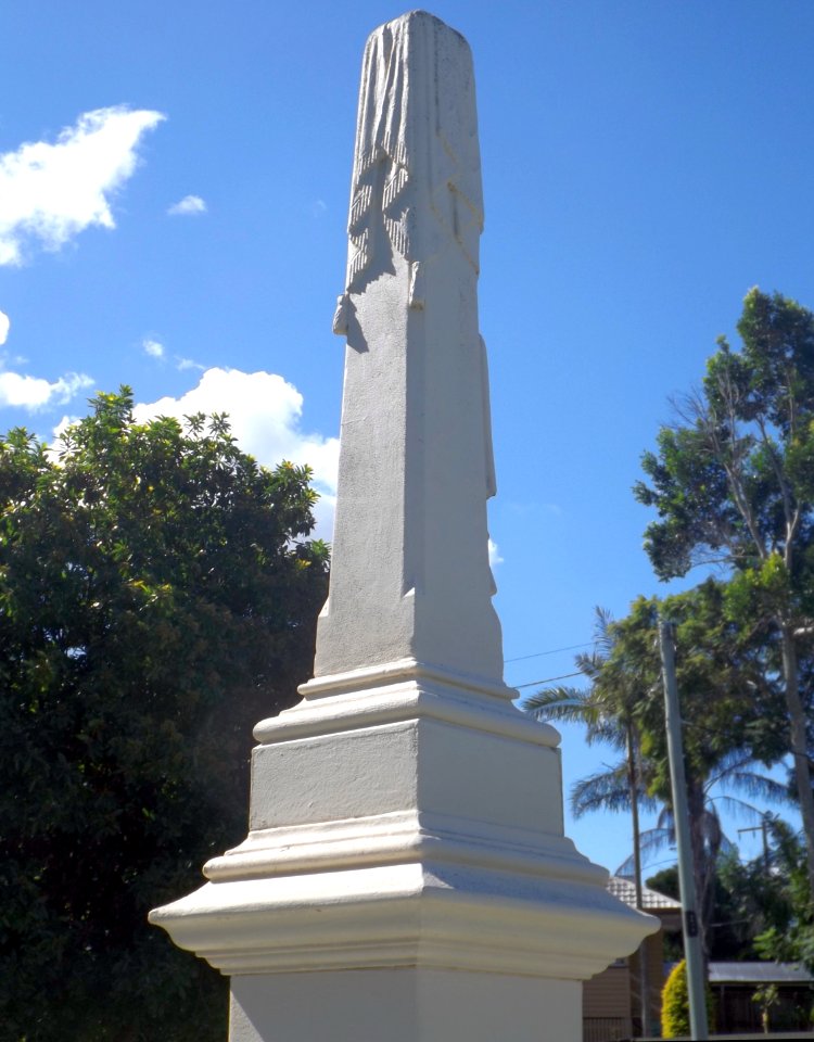 Anning Monument detail