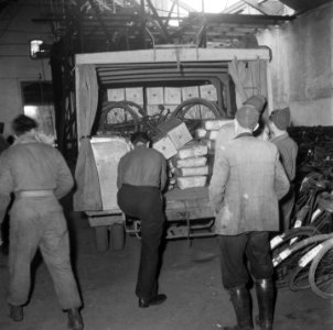 Anglo-Amerikaanse dank. Gedurende de oorlog hebben vele Nederlanders geallieerde, Bestanddeelnr 900-9640