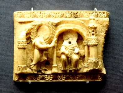 Annunciation, Cologne, 1050-1100, walrus ivory - Museum Schnütgen - Cologne, Germany - DSC00140