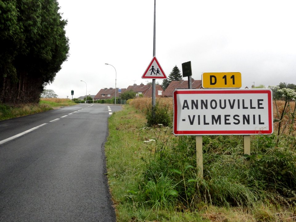 Annouville-Vilmesnil (Seine-Mar.) entrée
