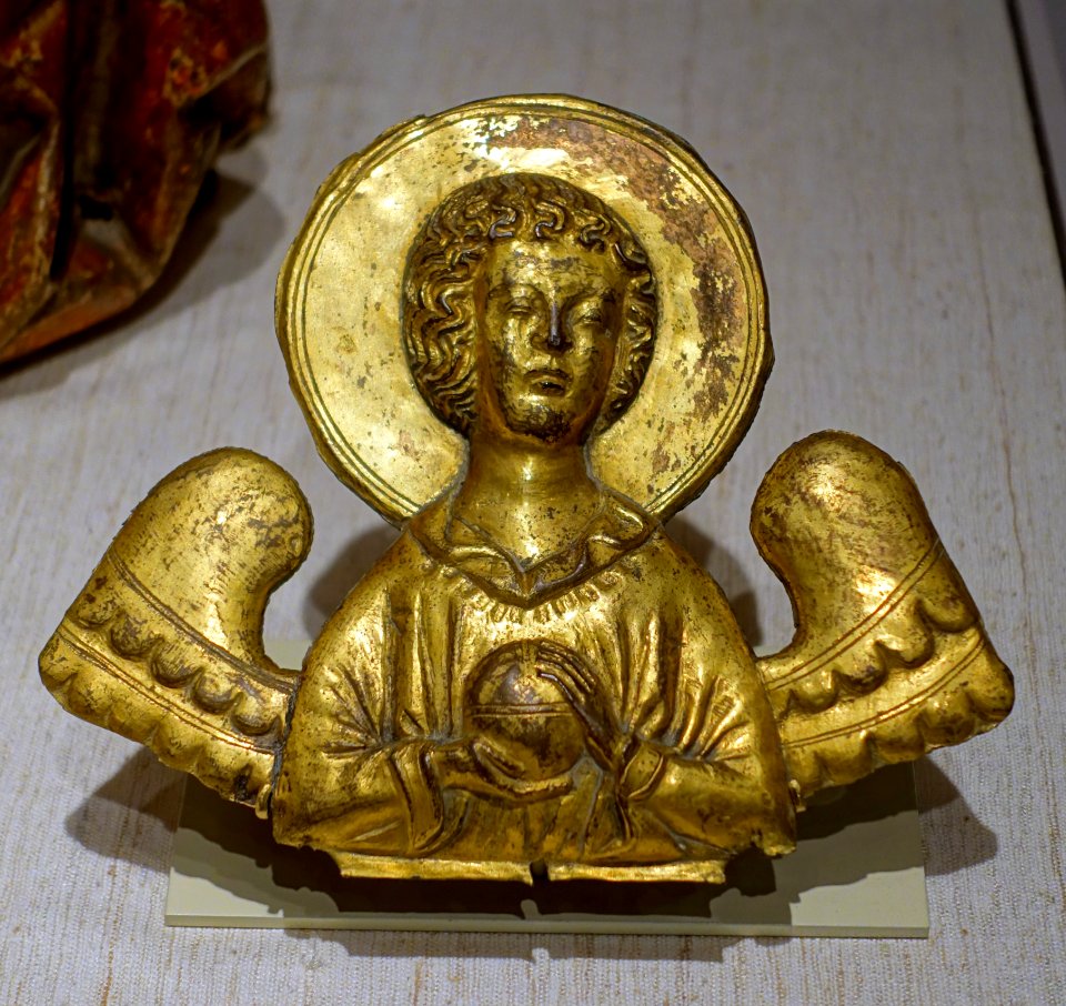 Angel from the gable of a reliquary, 2 of 2, German, probably Constance, 1300s, copper with gilding and repousse - Princeton University Art Museum - DSC06820